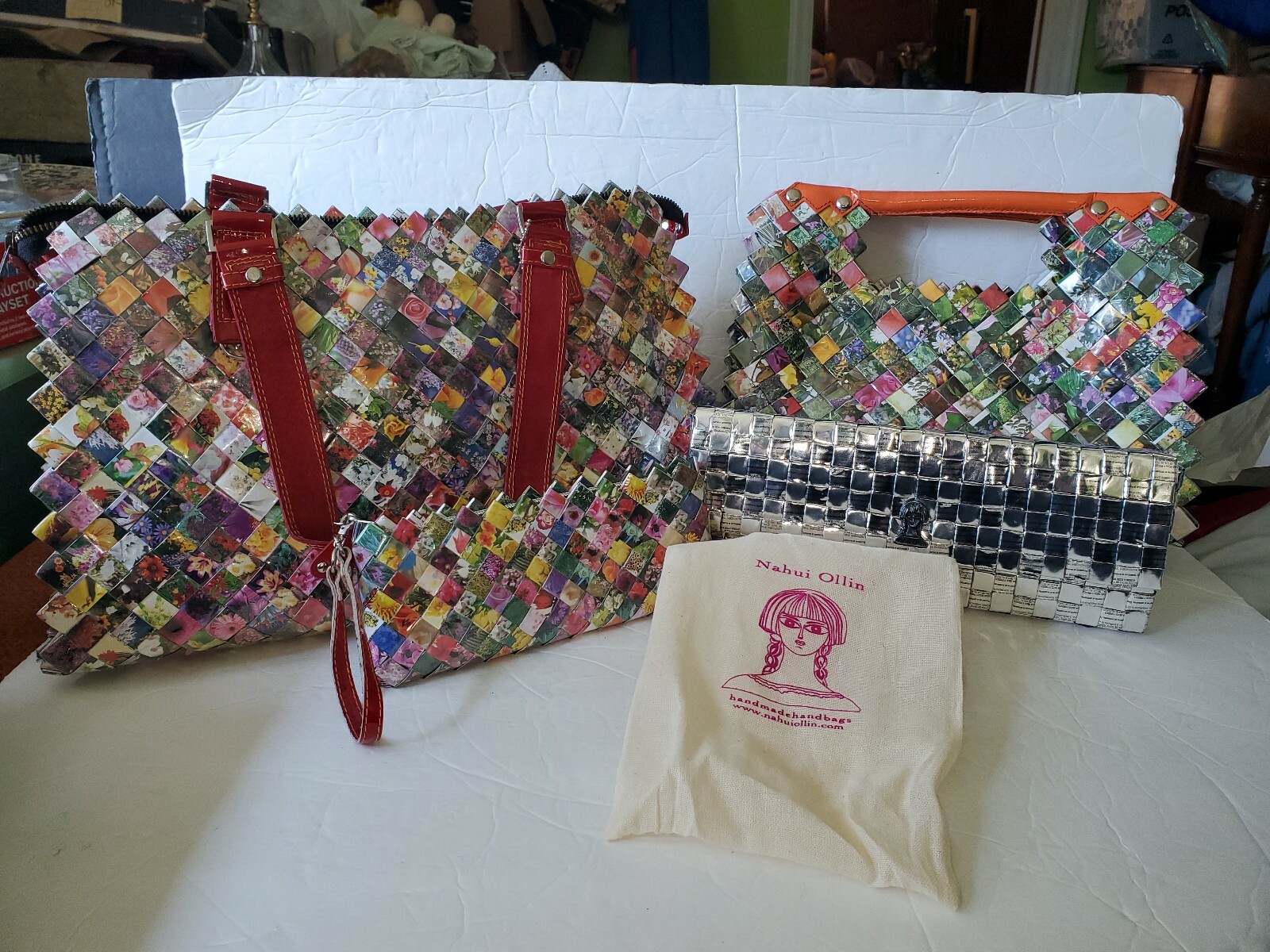4 NAHUI OLLIN Awesome Group of Bags Day Evening Wristlet Floral Hard to Find