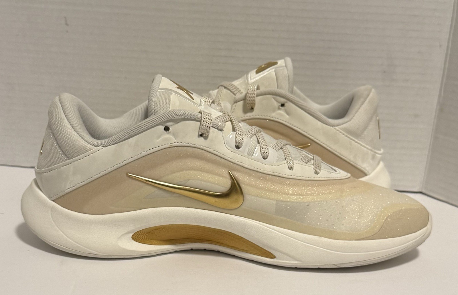 Nike A’One Sail/Metallic Gold Dynasty Basketball FZ8605-102 (Womens 11)(Mens 9.5