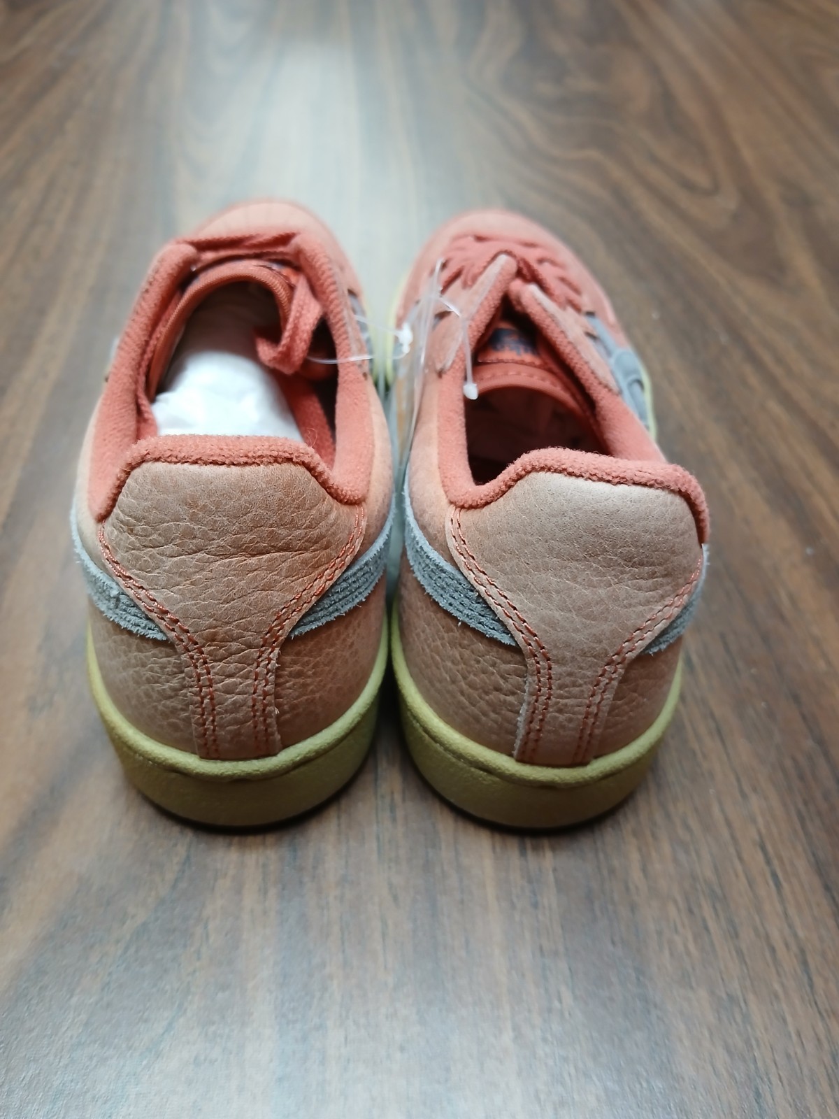 Asics ONITSUKA TIGER GSM Red 5.5 – Seller Sample