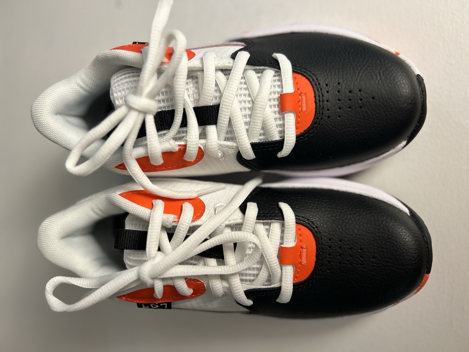 Brand New in Box – Under Armour PS Lockdown 7 Youth Basketball Shoes