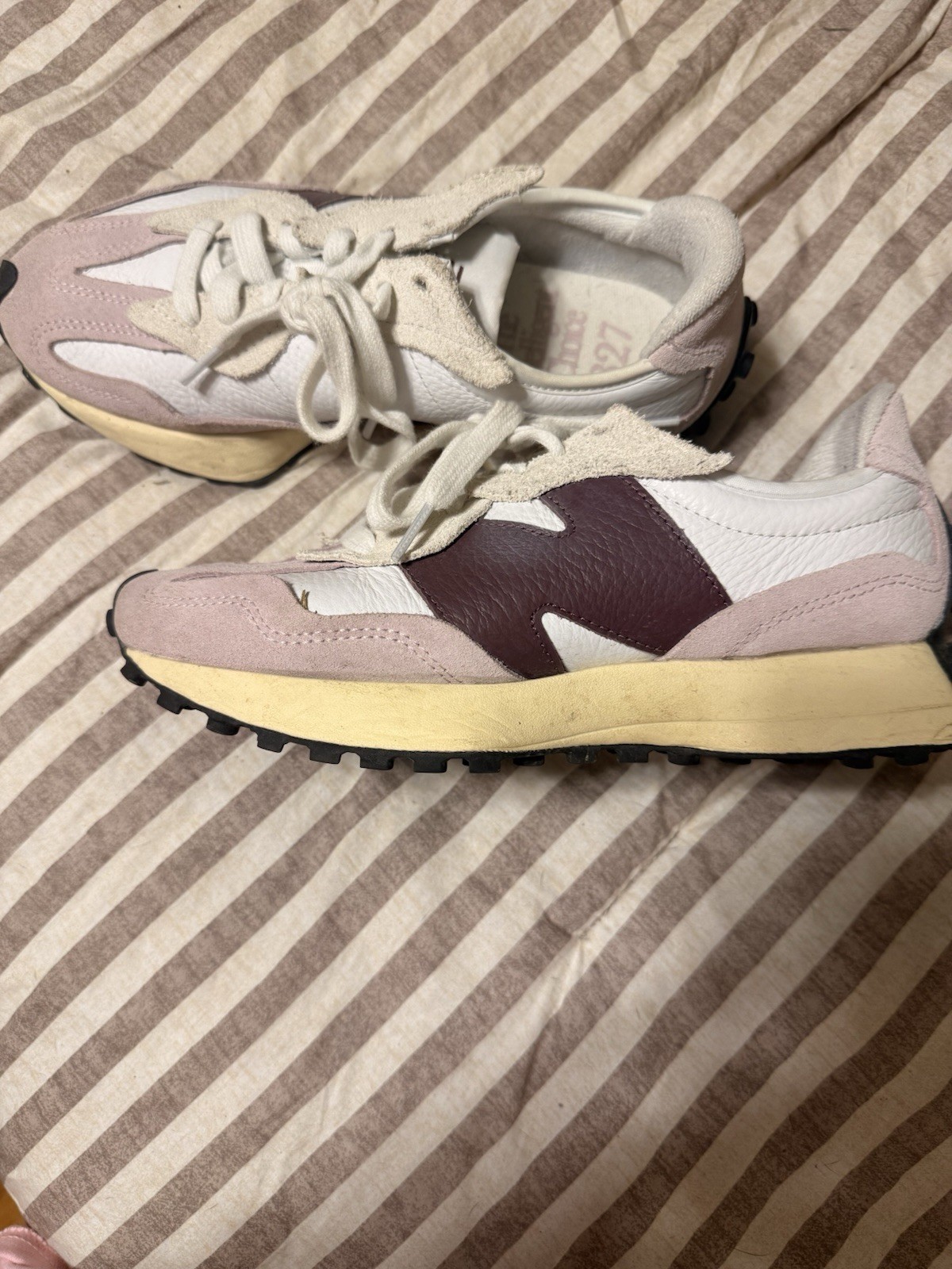 New Balance 327 Women’s Low Top Lace-Up Suede Sneakers Twilight Haze U327WPKB