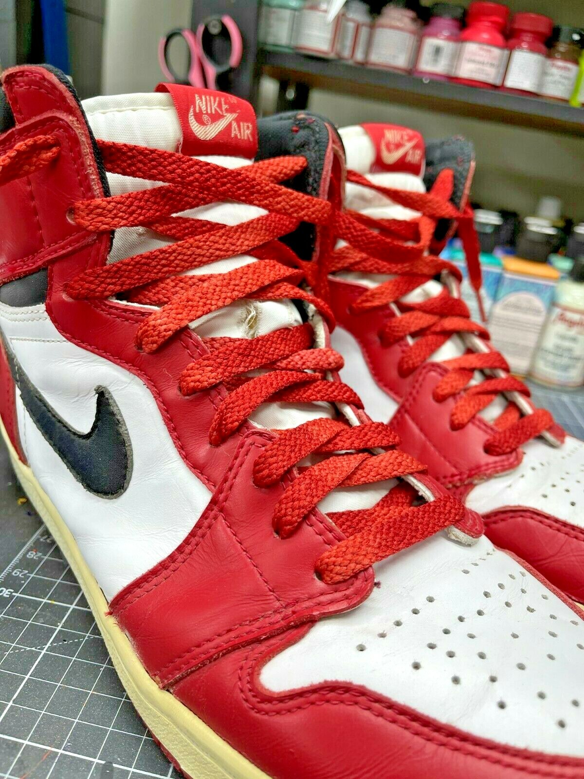 Vintage Distressed Bleached Jordan 1 1985 Style Shoelaces for Nike, Adidas, Conv