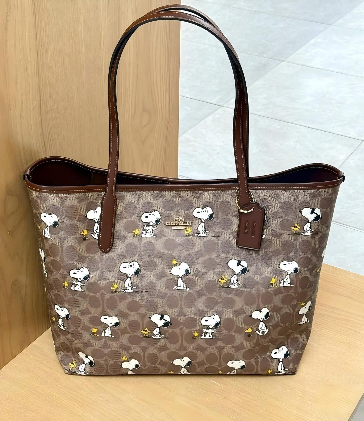 COACH x PEANUTS CBJ89 City Tote Bag Signature Coated Canvas Snoopy FREE SHIPPING