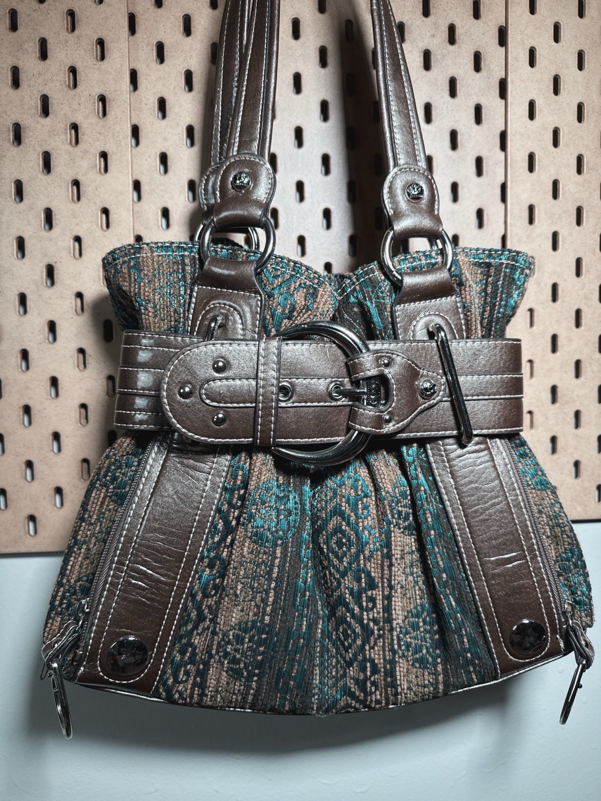 Brown Teal Geometric Shoulder Bag Zip Top Silver Hardware Lined Inner Pockets