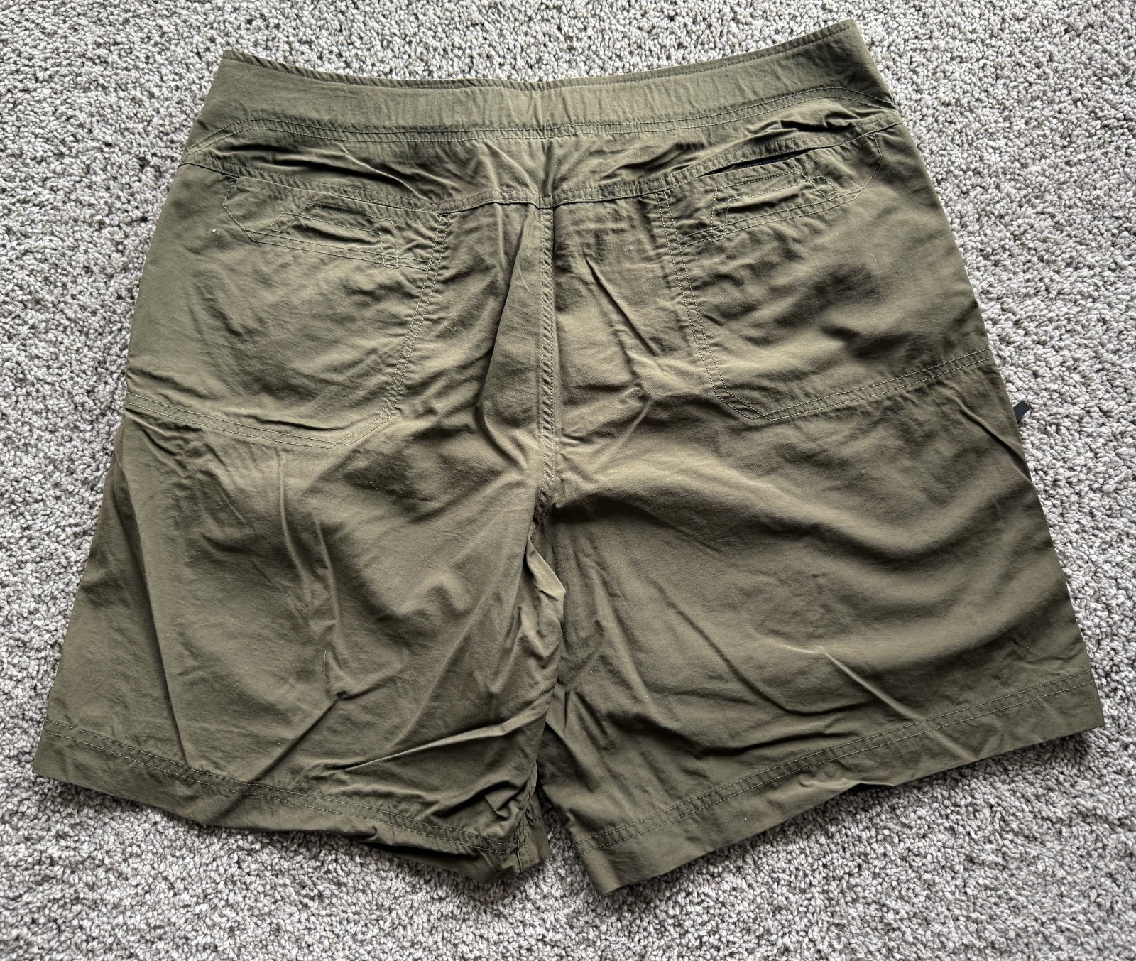 Mountain Hardwear Canyon Shorts – Olive Green UPF 50 Nylon Hiking Size Large