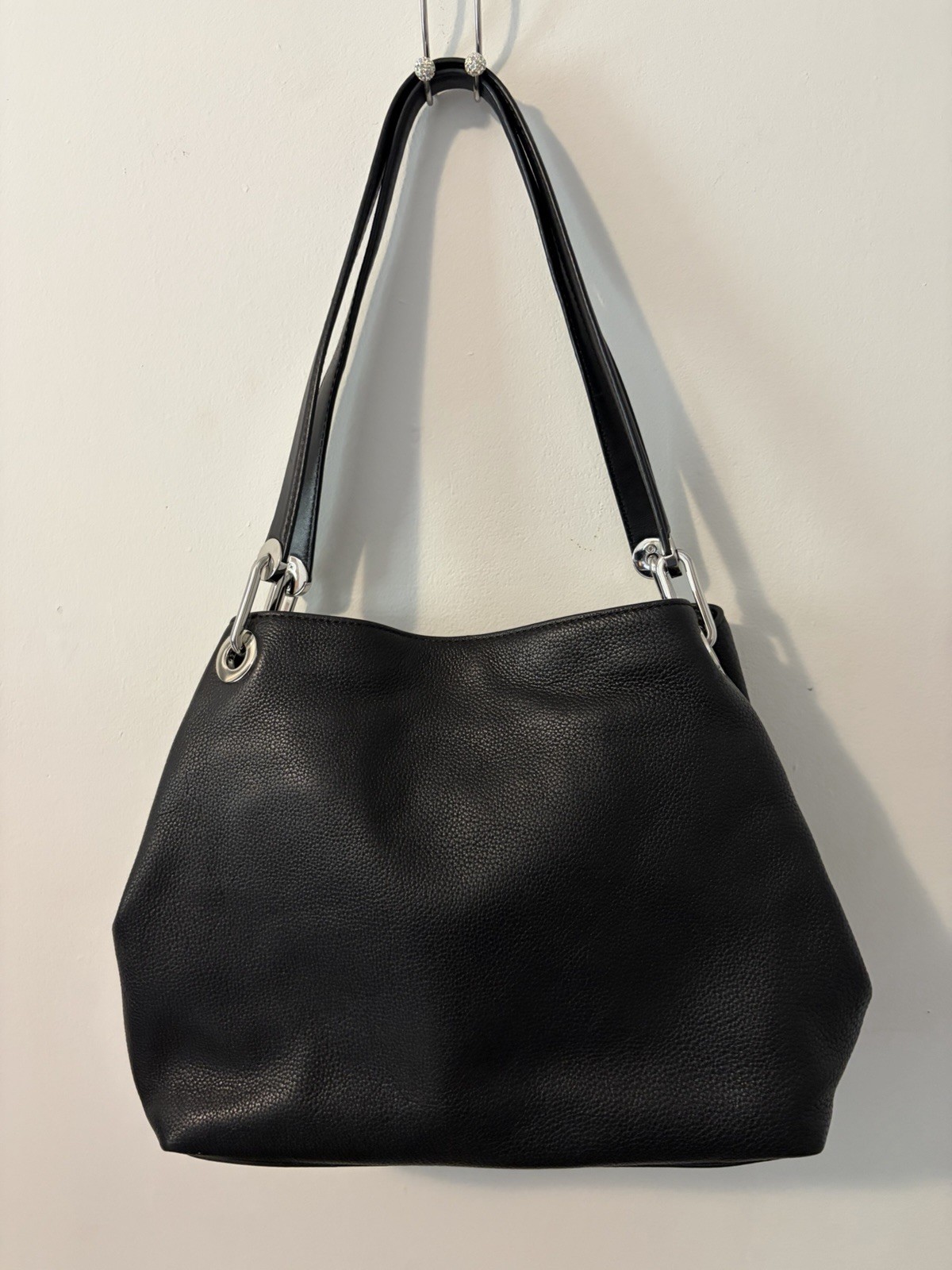 Michael Kors Raven Large Leather Shoulder Bag In Black