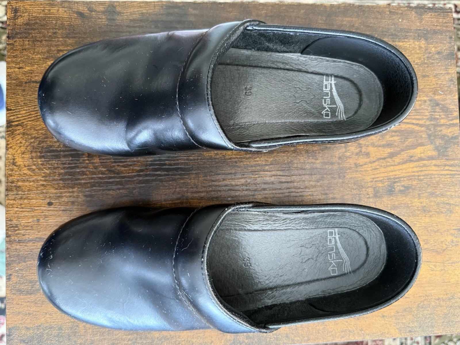 Dansko Professional Women’s US 9 Black Leather Slip-On Clogs Comfort Work