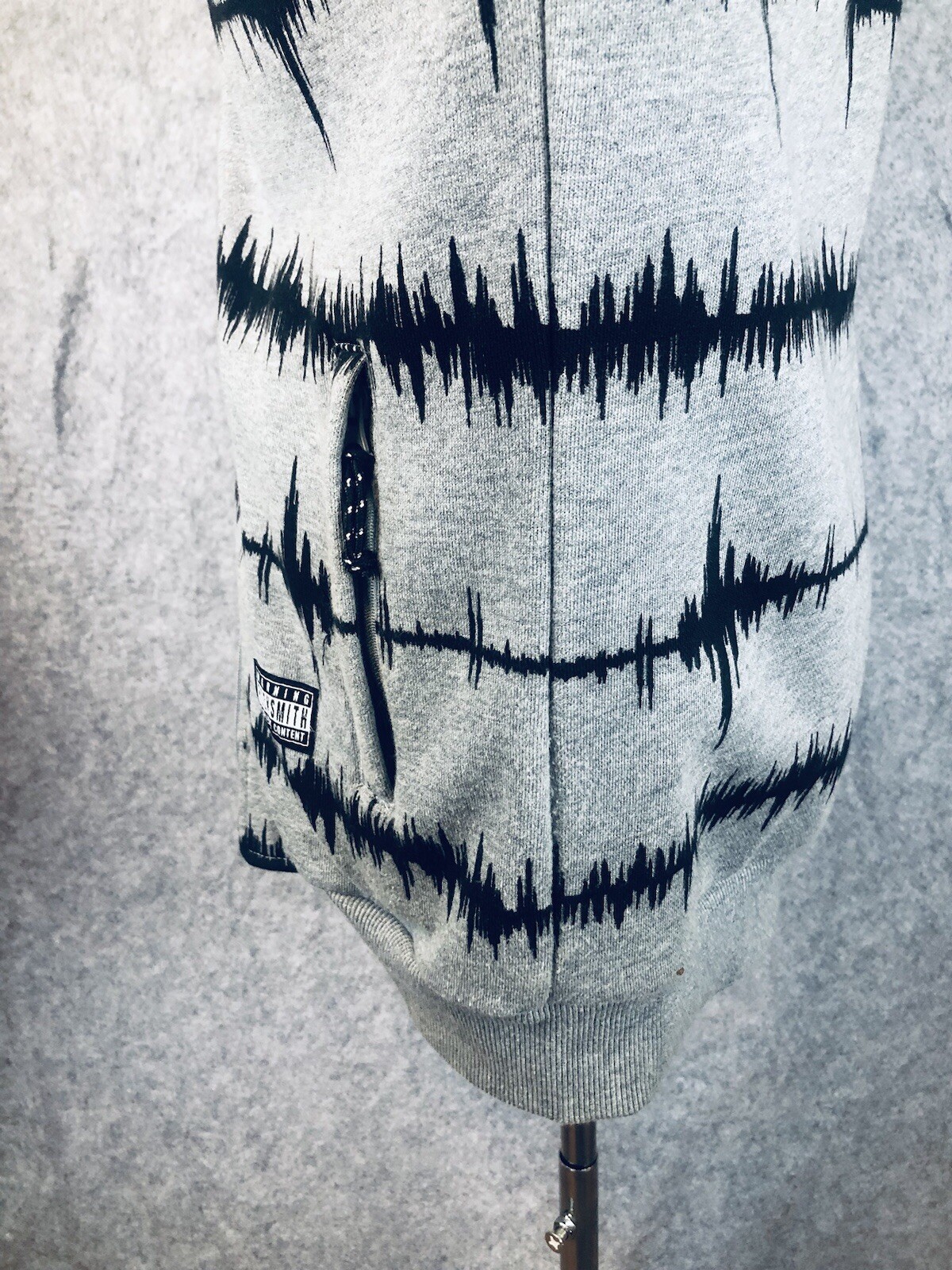ROCKSMITH Hoodie Size L All Over Sound wave Print 90s Grunge Music Hip Hop