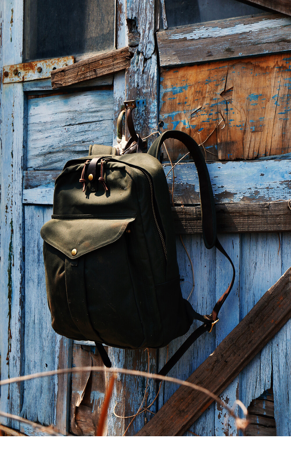 Water-repellent Heavy Wax Canvas 70307 Unisex Retro Backpack Computer Bag