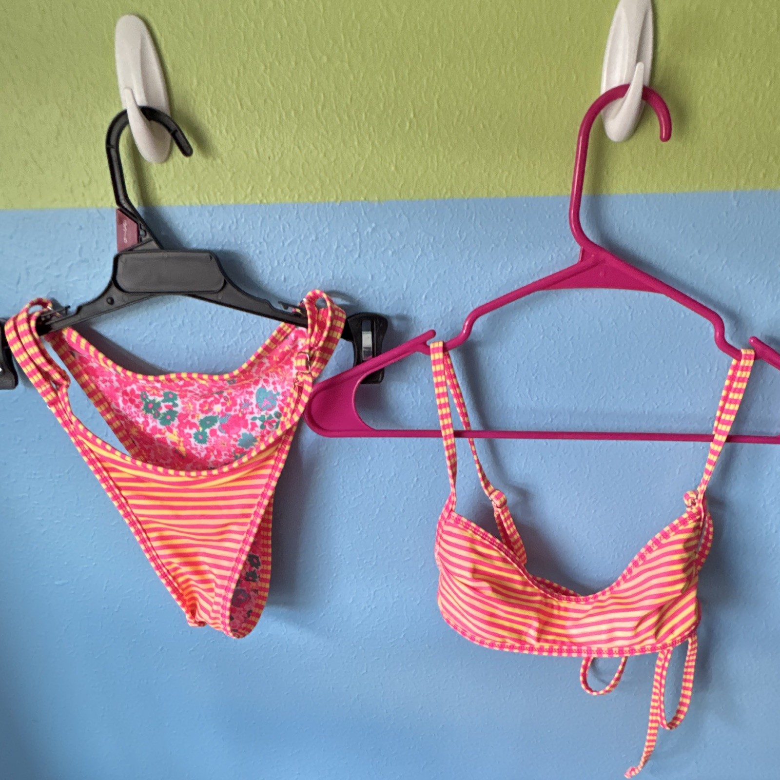 Women’s S 2-Piece Triangle Halter Bikini Set A Cup Pink Orange Floral Tie