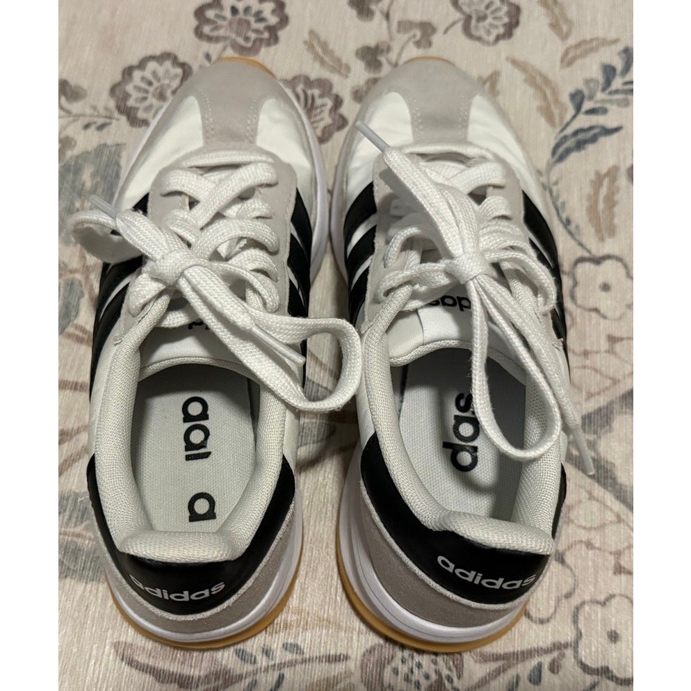 Adidas Run 70s 2.0 Sneakers Size 5Y White Black Grey Retro JI2266