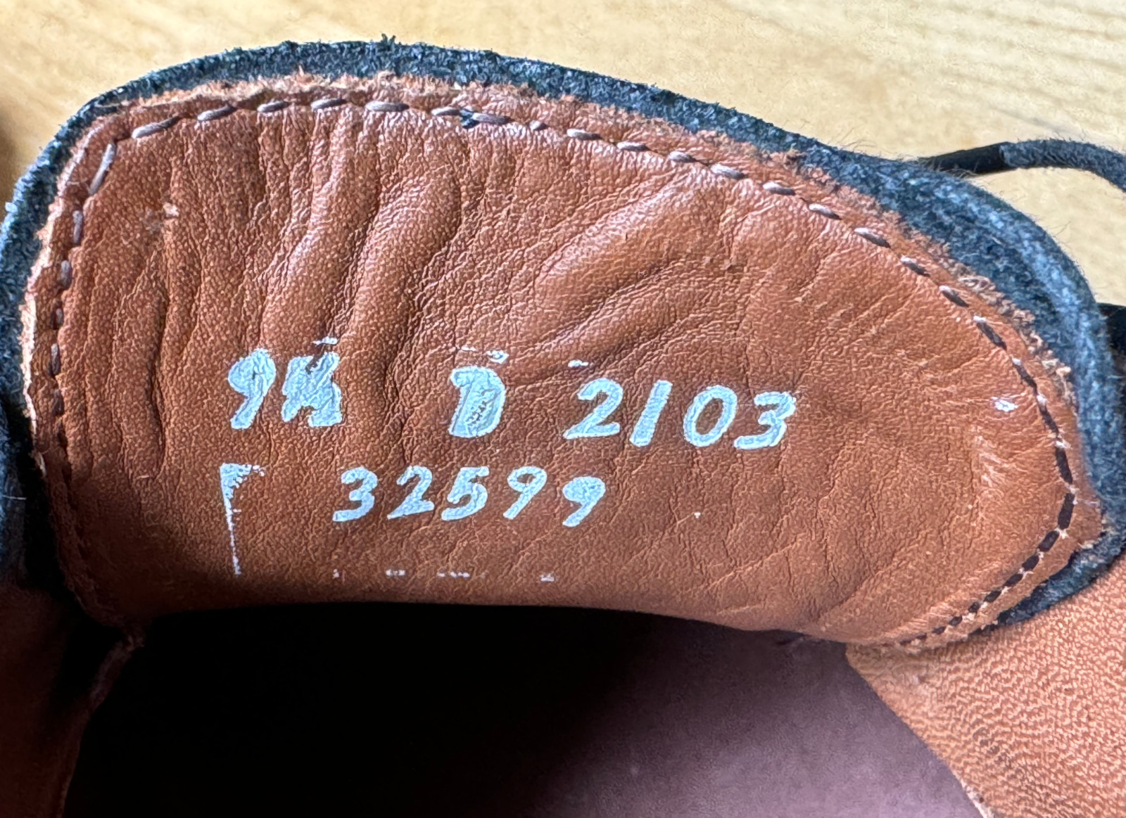 Allen Edmonds Walton Split Toe Shoe Size 9.5D (US)