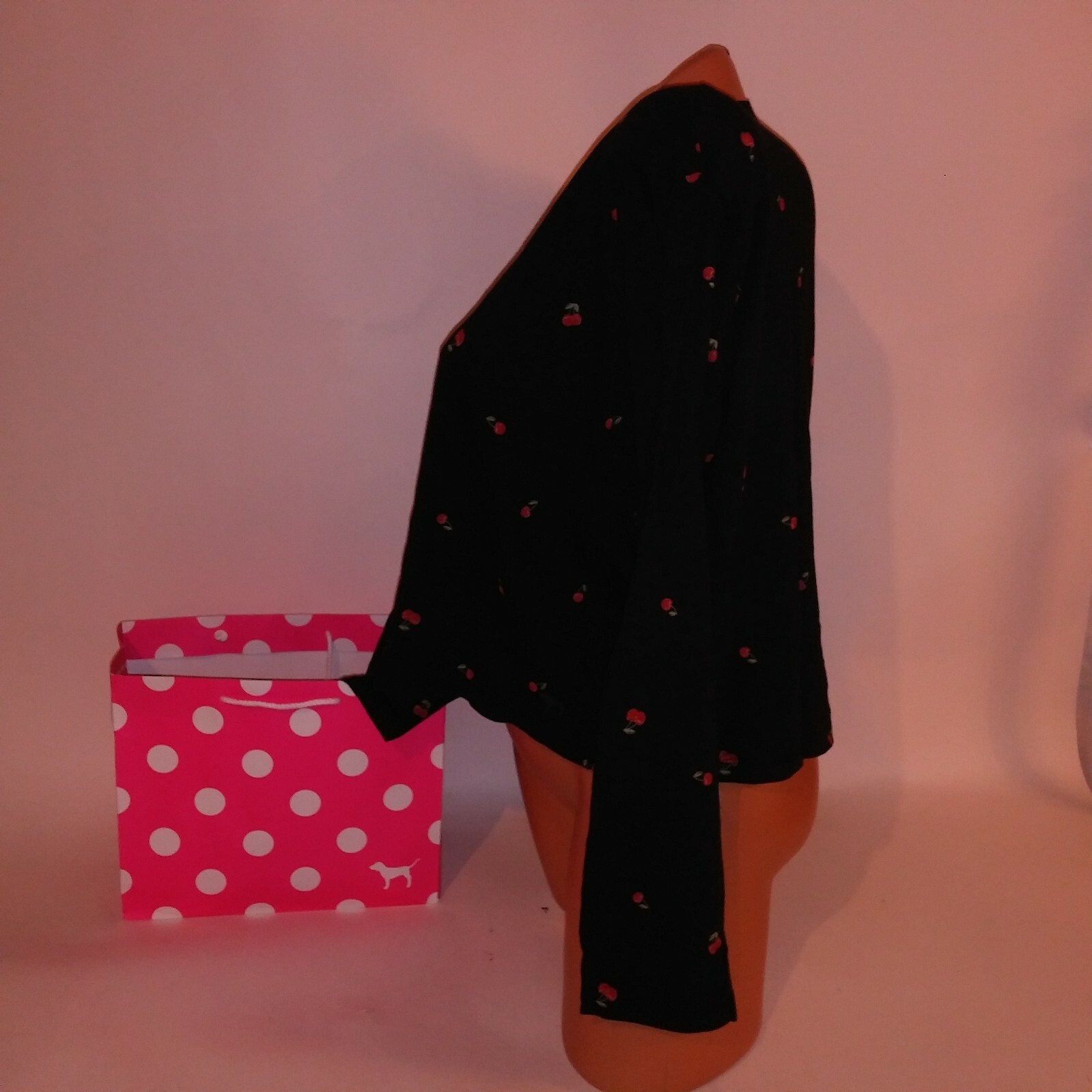 Victoria Secret PINK Crop Top T Shirt Large Black Red Cherries Long Sleeve New