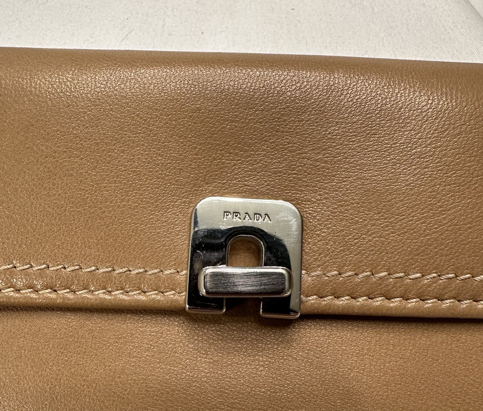 PRADA Beige Nappa Twist Lambskin Wallet with Box and Card Vintage Y2K 2003