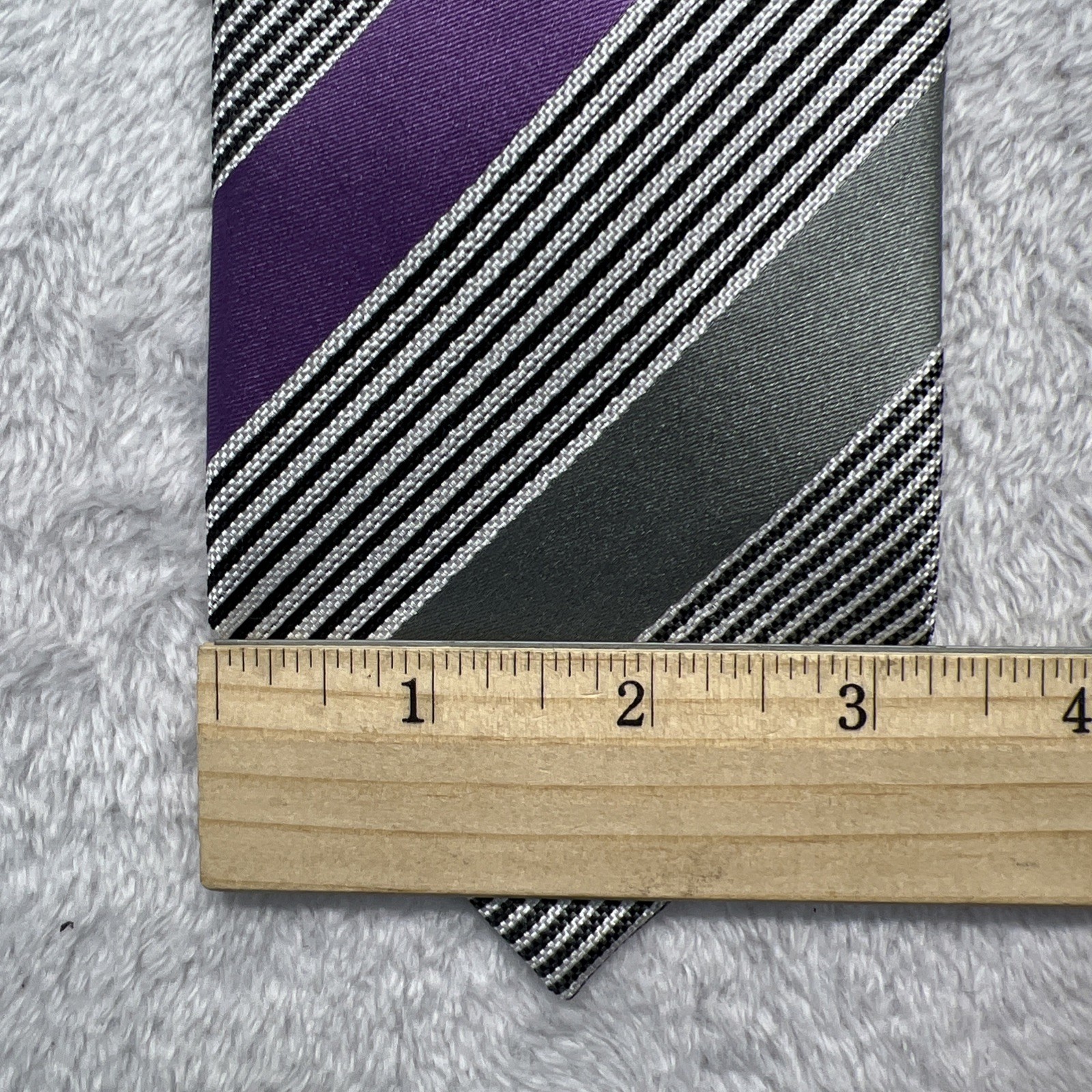 Bugatchi Lavendar Silver Stripe Mens Necktie 3.25×59” 100% Silk Made In Italy