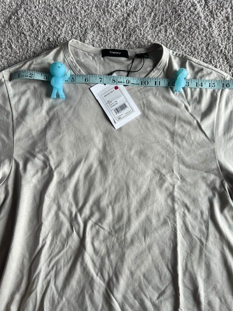Theory Men’s 100% Pima cotton Precise T Shirt XS in Dove Orig. $85