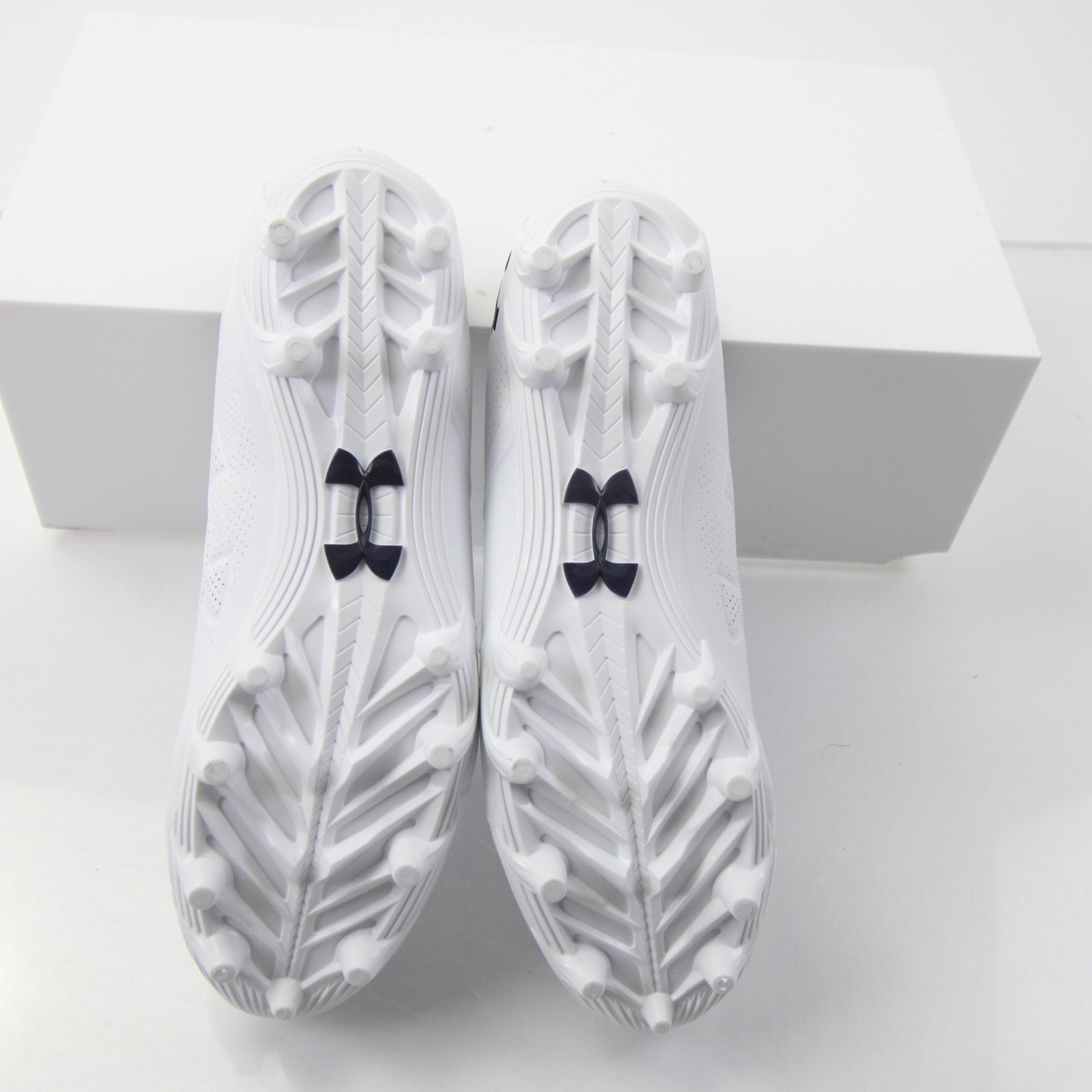 Under Armour Cleats-Other Women’s White New without Box 9