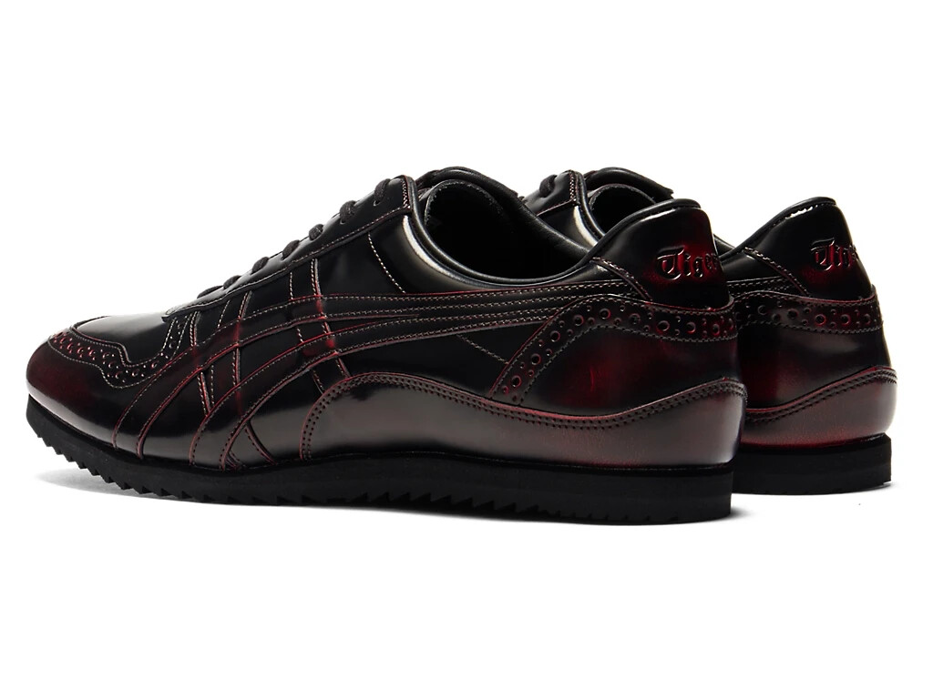 Onitsuka Tiger ULTIMATE TRAINER 1181A610 200 LICORICE BROWN CLASSIC RED