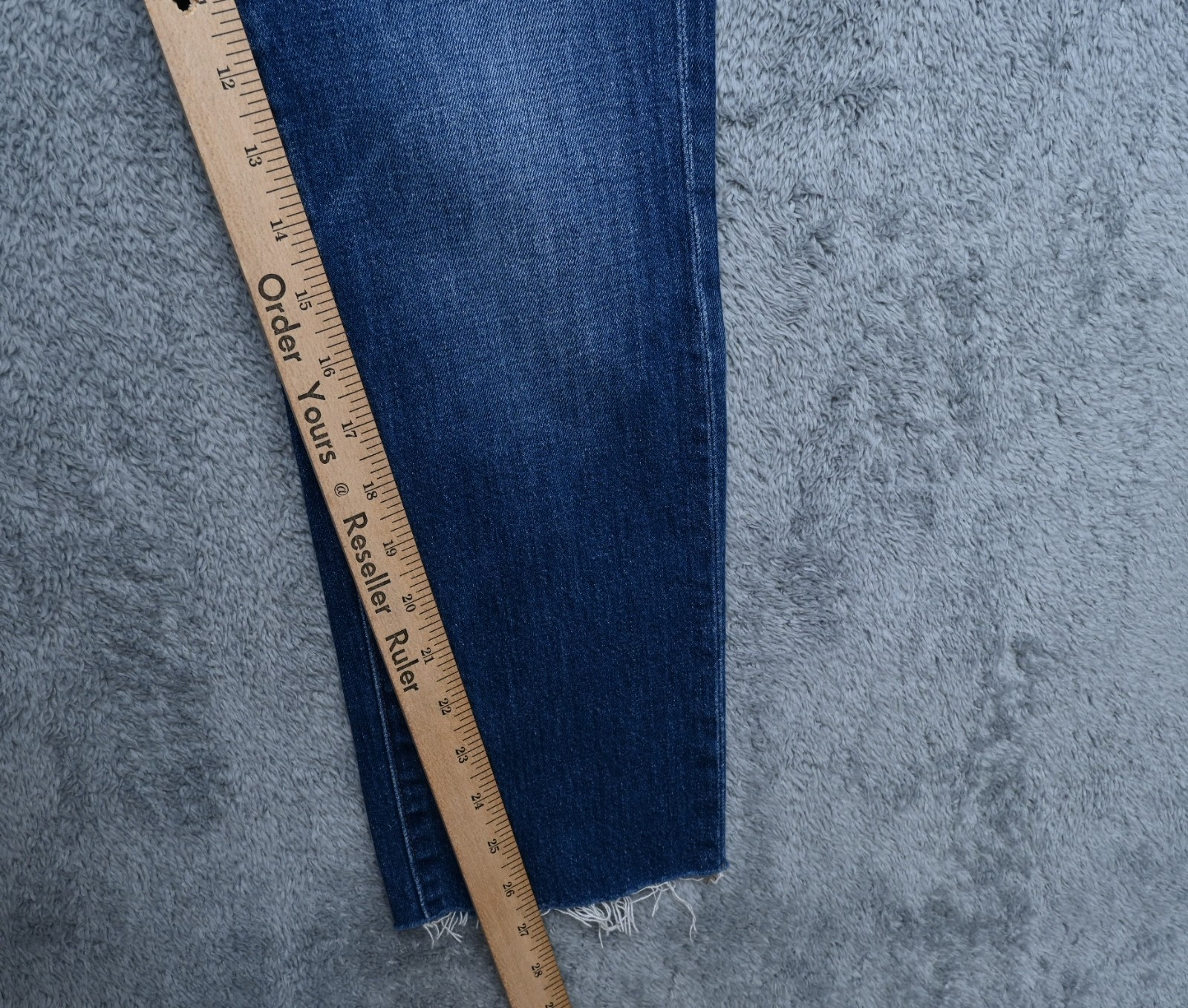 Madewell The High Rise Slim Boyjean Size 27 Medium Wash 98% Cotton & 2% Elastane