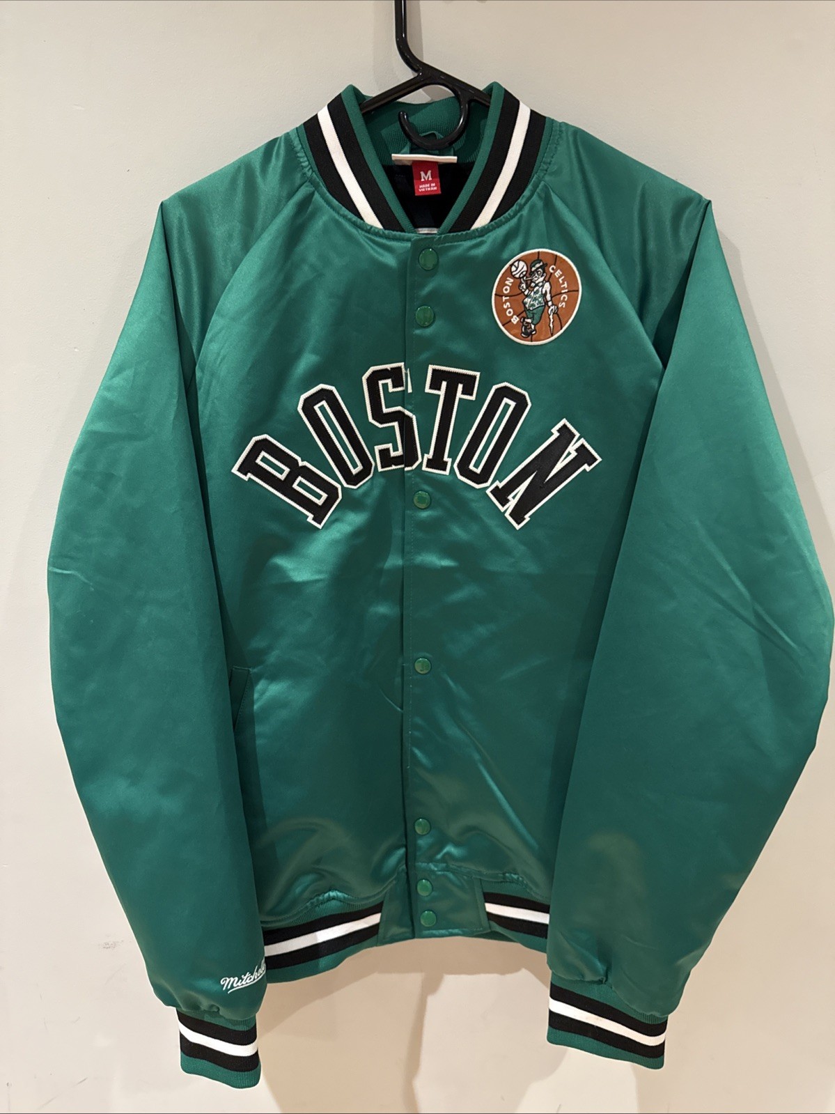 Boston Celtics Satin Varsity Jacket Green Snap Front Mitchell & Ness -Medium