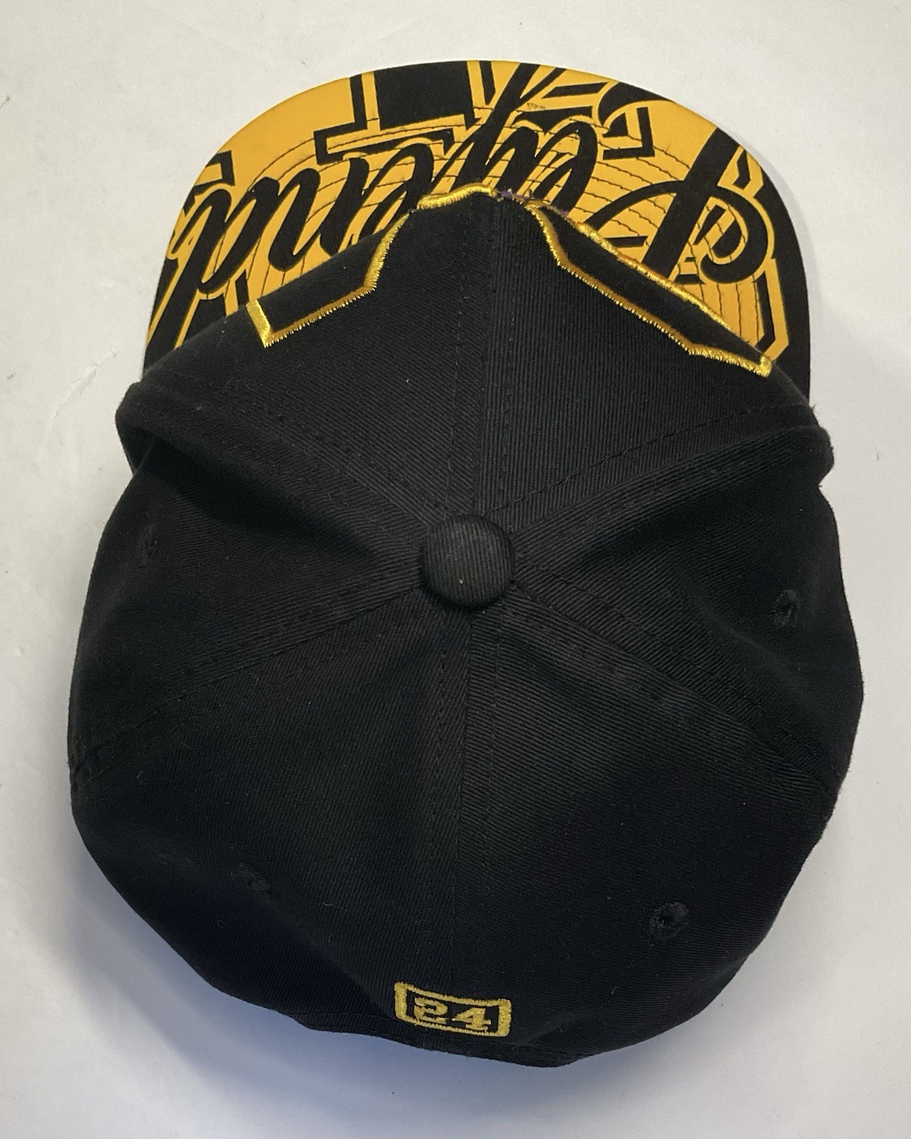 Legend 24 Snapback Baseball Cap Top Level 100% Cotton Pre-owned