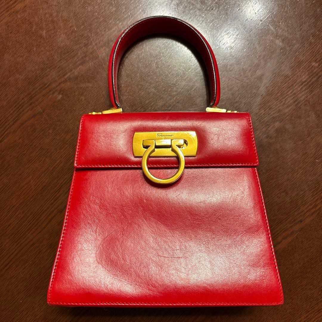 Salvatore Ferragamo Red Leather Handbag Shoulder Bag 20cm 7.9in W 19cm 7.5in H