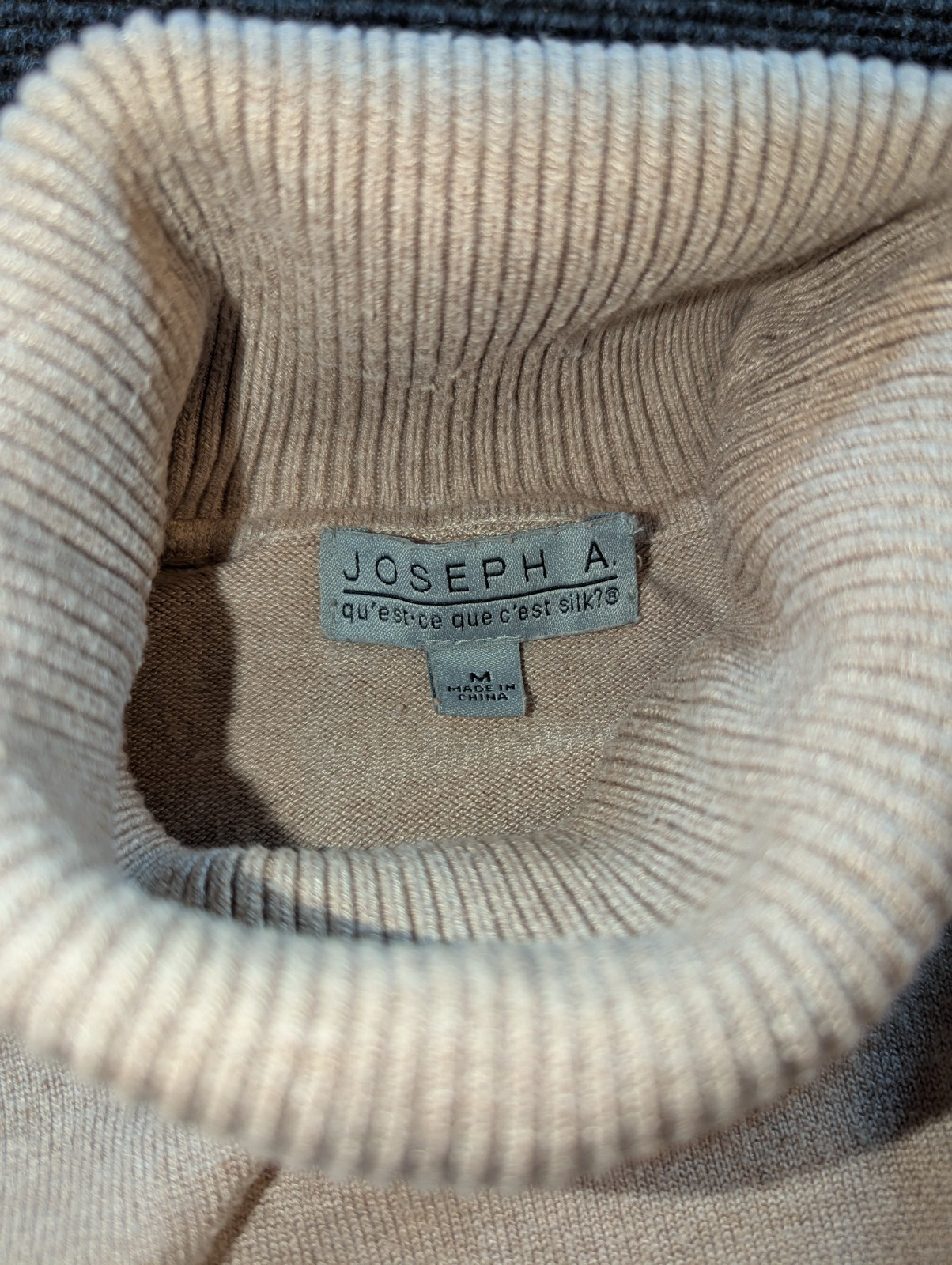 Joseph A Sweater Womens Medium Beige Turtleneck Tight Knit Ribbed Warm Winter