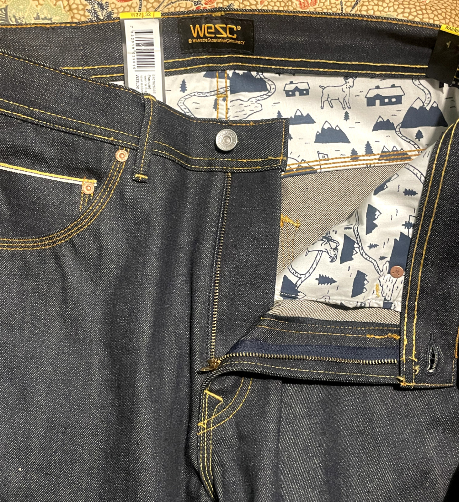 WeSC Esmund Japanese Selvedge Raw Denim 32/32 Mountain Print on inside RARE