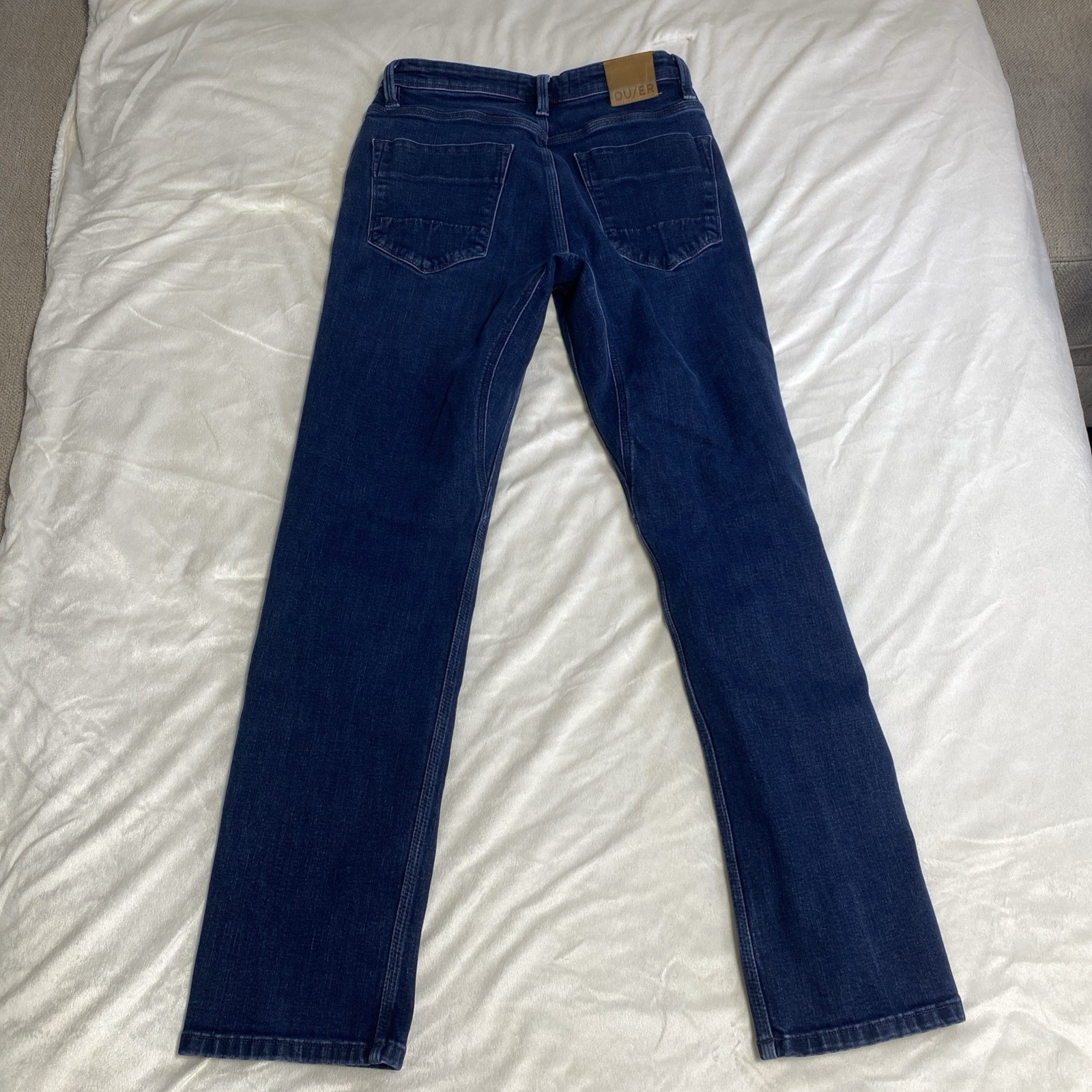 DUER Jeans Men’s 30×32 Dark Wash Straight Fit Performance Denim Stretch Comfort