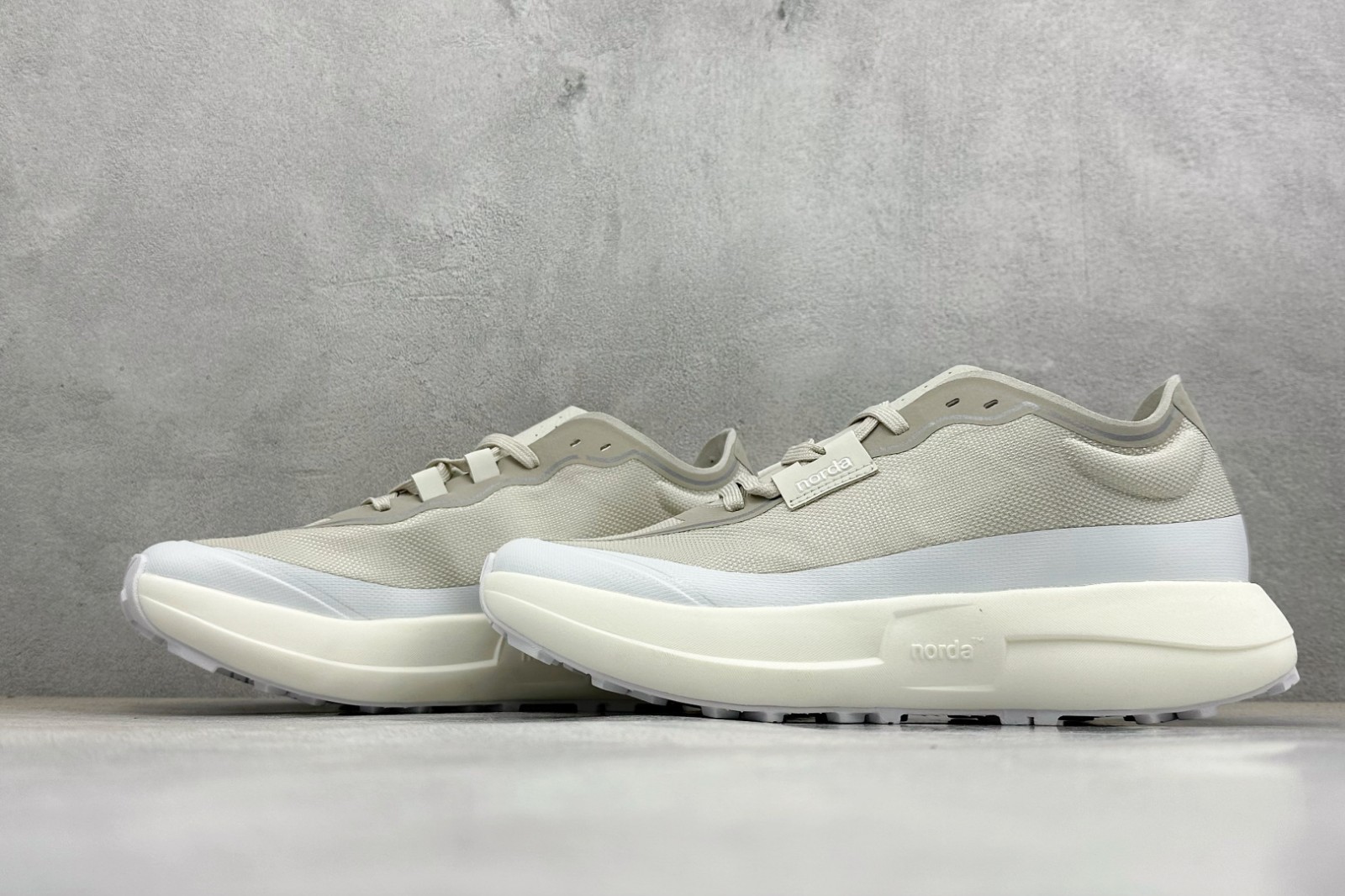 norda 005 trail running shoes beige sneaker