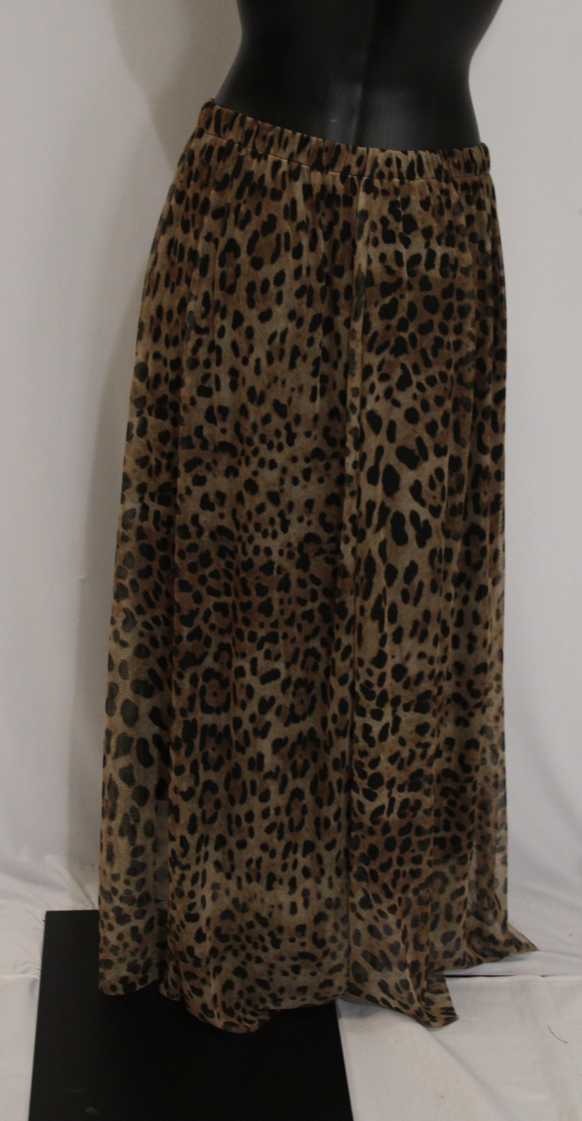 M Made in Italy Women’s Mesh Pull On A-Line Midi Skirt CD4 Leopard Medium NWT