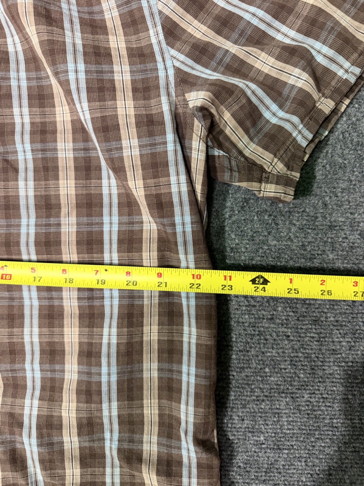 Mossimo Supply Co Men’s L Brown Blue Plaid Shirt Short Sleeve Button Up