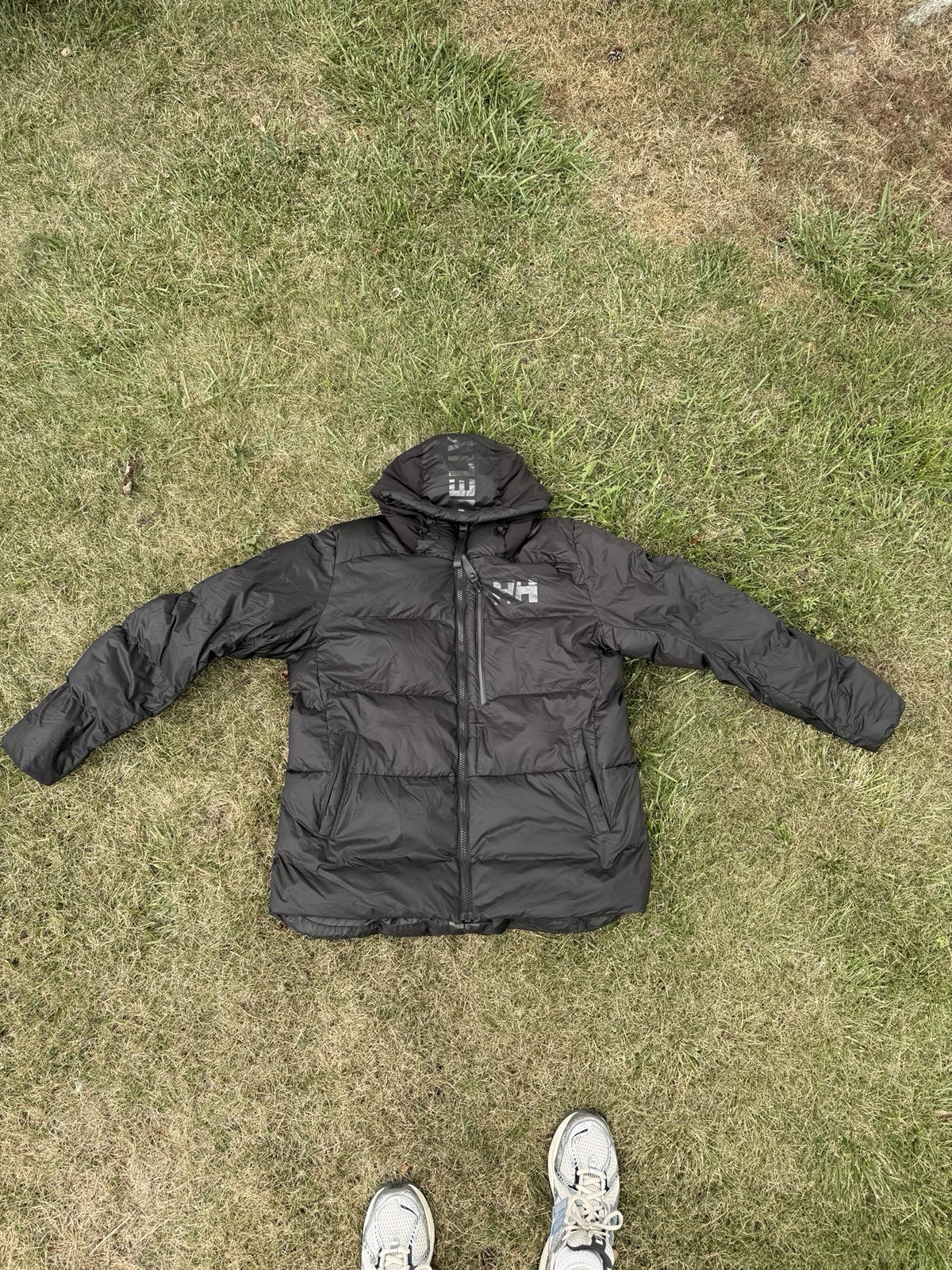 Helly Hansen Men’s Hooded Down Puffer Jacket Full Zip Pockets Black XL