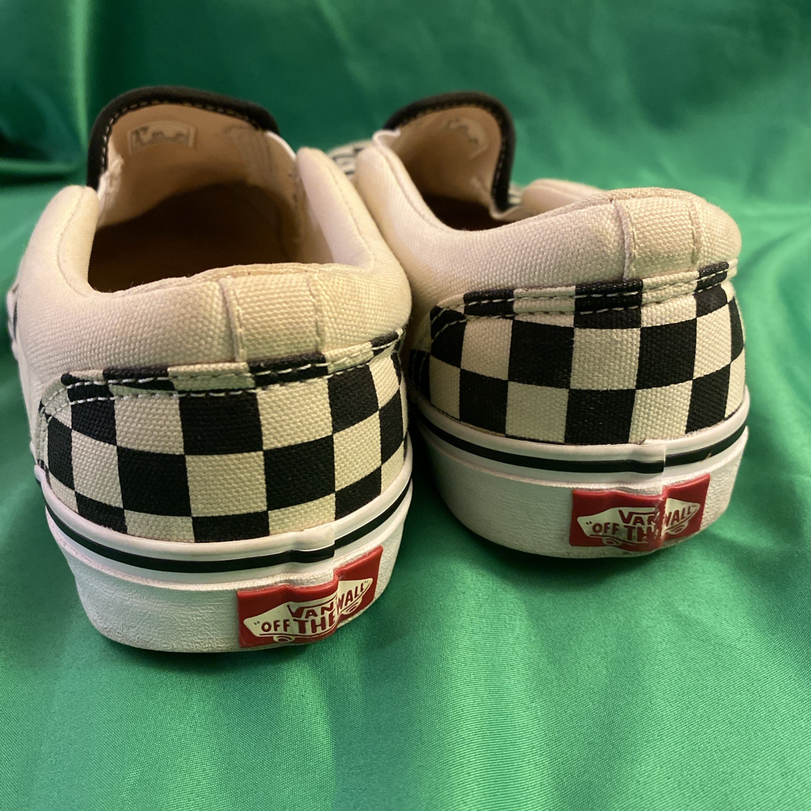 Size 8 – VANS – Asher Checkerboard preowned good condition