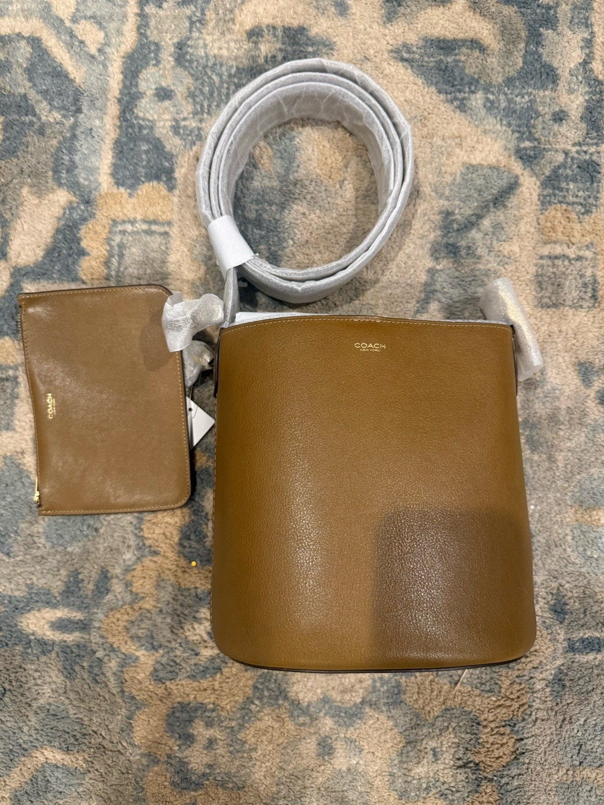 COACH Bleecker Bucket Bag 21