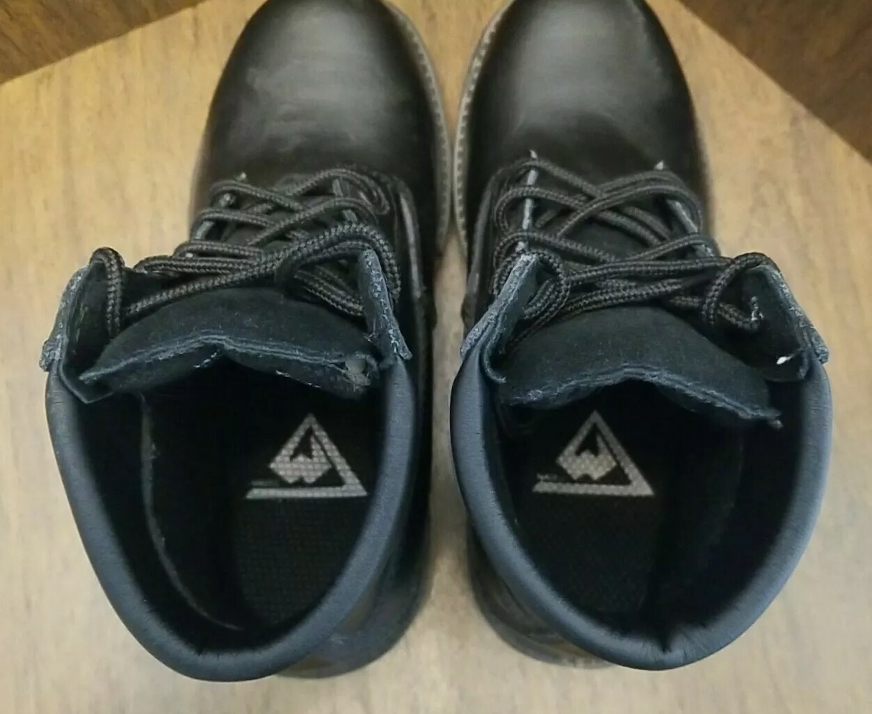 Wellco M1/75 C/75 Oil/Slip Resistant Black Steel Toe Boots Size 5 EW