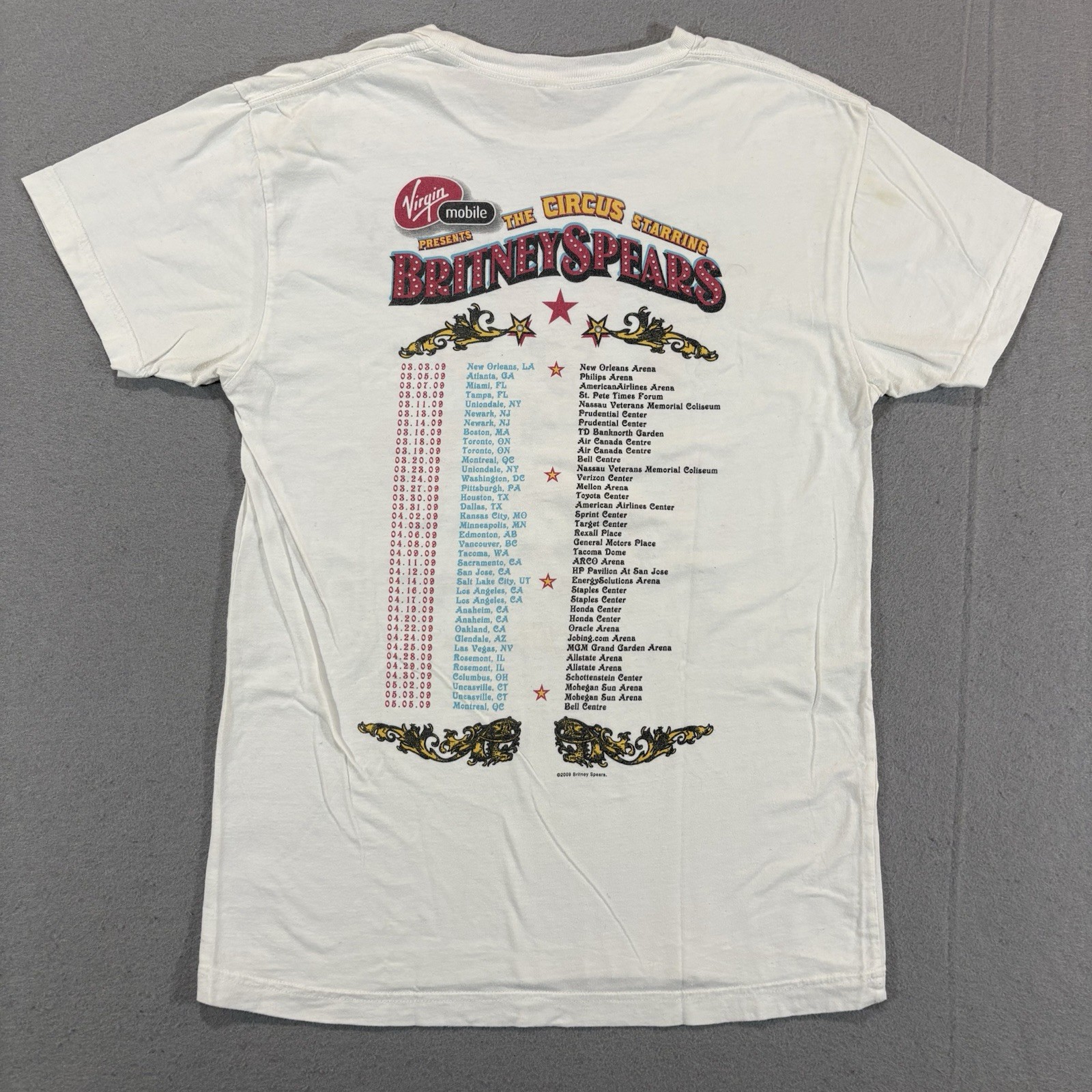Britney Spears 2009 Circus Tour T Shirt Women’s Fits Medium Album White 2000s