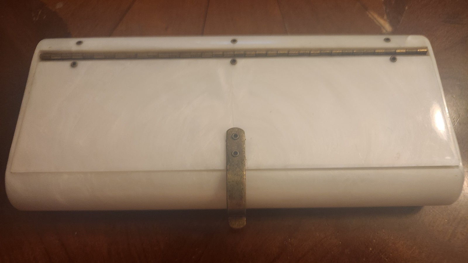 Vintage White Pearl Lucite Clutch Purse Handbag