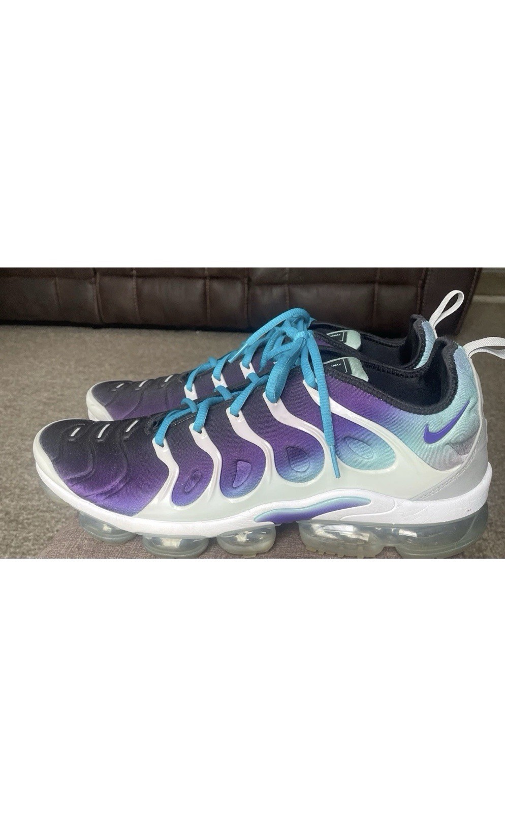 Nike Air VaporMax Plus Low Top Lace Up Athletic Sneakers Gradient Blue Purple
