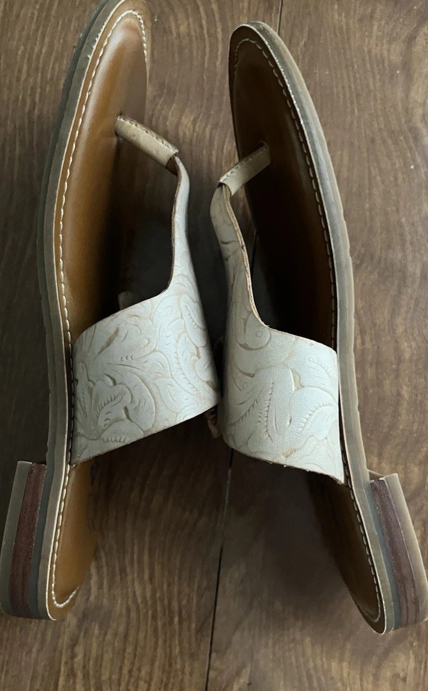 Patricia Nash Floral Embossed Leather Slip-On Thong Sandal Beige Brown 7
