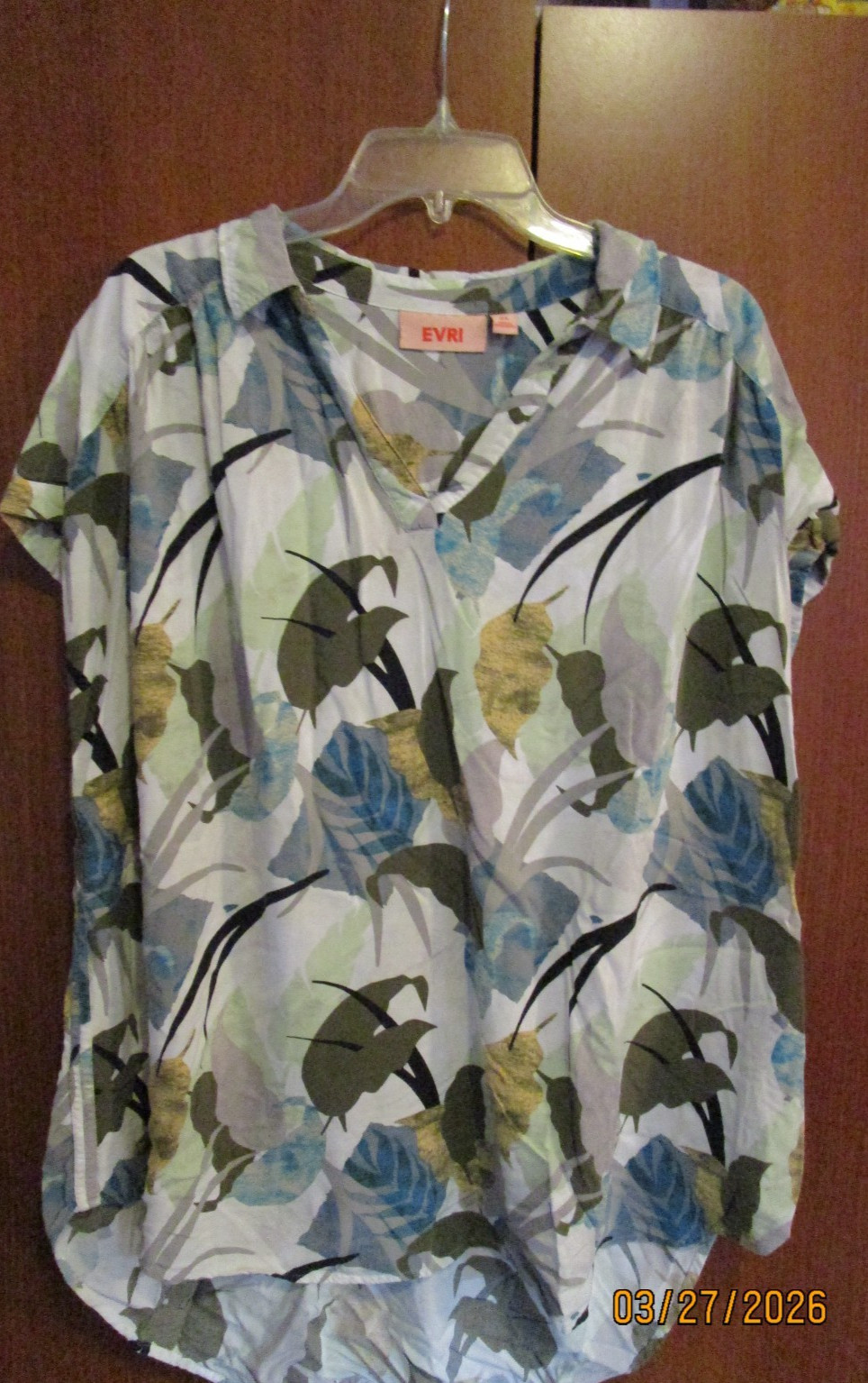 Evri Pullover Tunic Top V Neck Sz 2X 100% Rayon Bust 53 Length 33 in