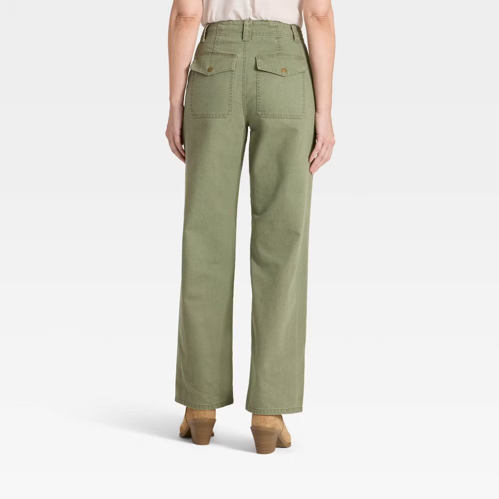 Universal Thread Women Mid-Rise Relaxed Cargo Pants – Green