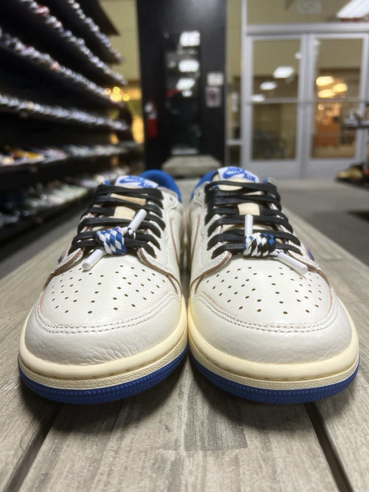 Size 9 – Fragment Design x Travis Scott x Air Jordan 1 Retro OG SP Low Sail…