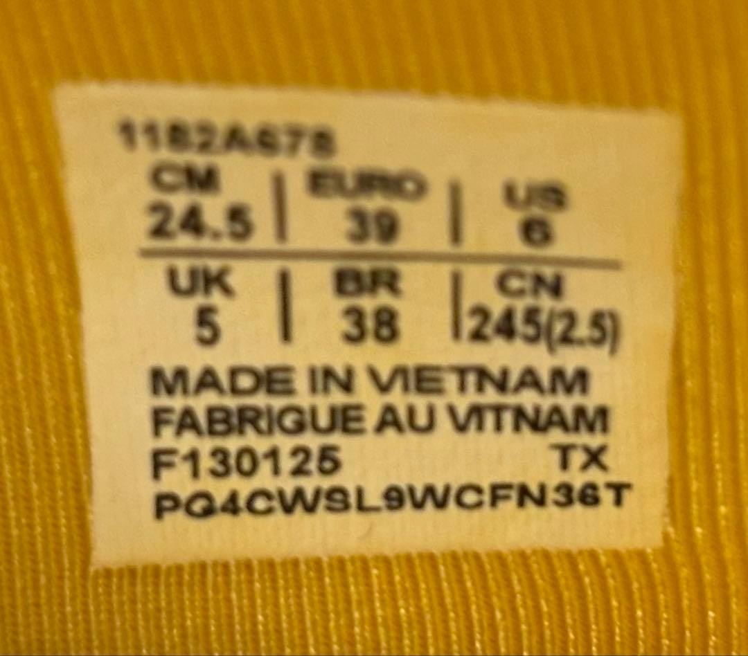 Onitsuka Tiger Mexico 66 Sneakers Women Men 6.5US Black/White, Yellow Insole Us