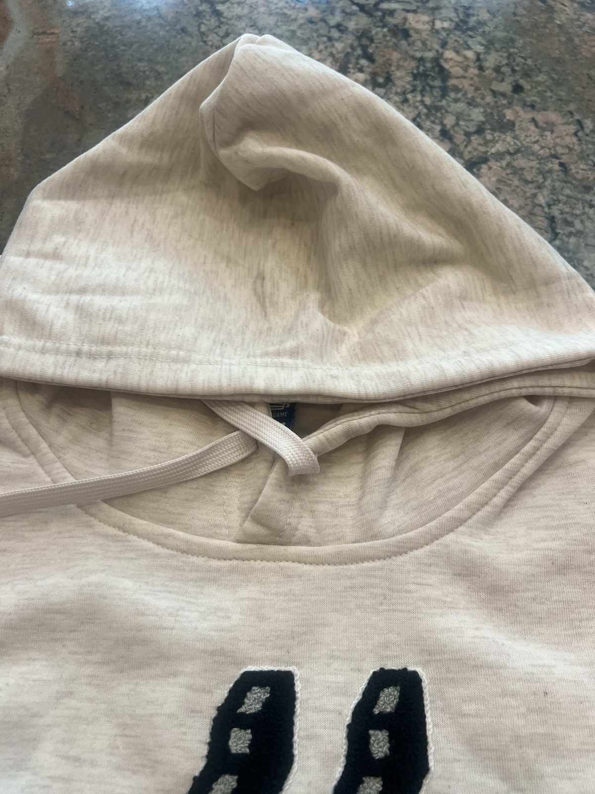 San Antonio Spurs sweatshirt Size X-LARGE super nice . NWT READ ABOUT