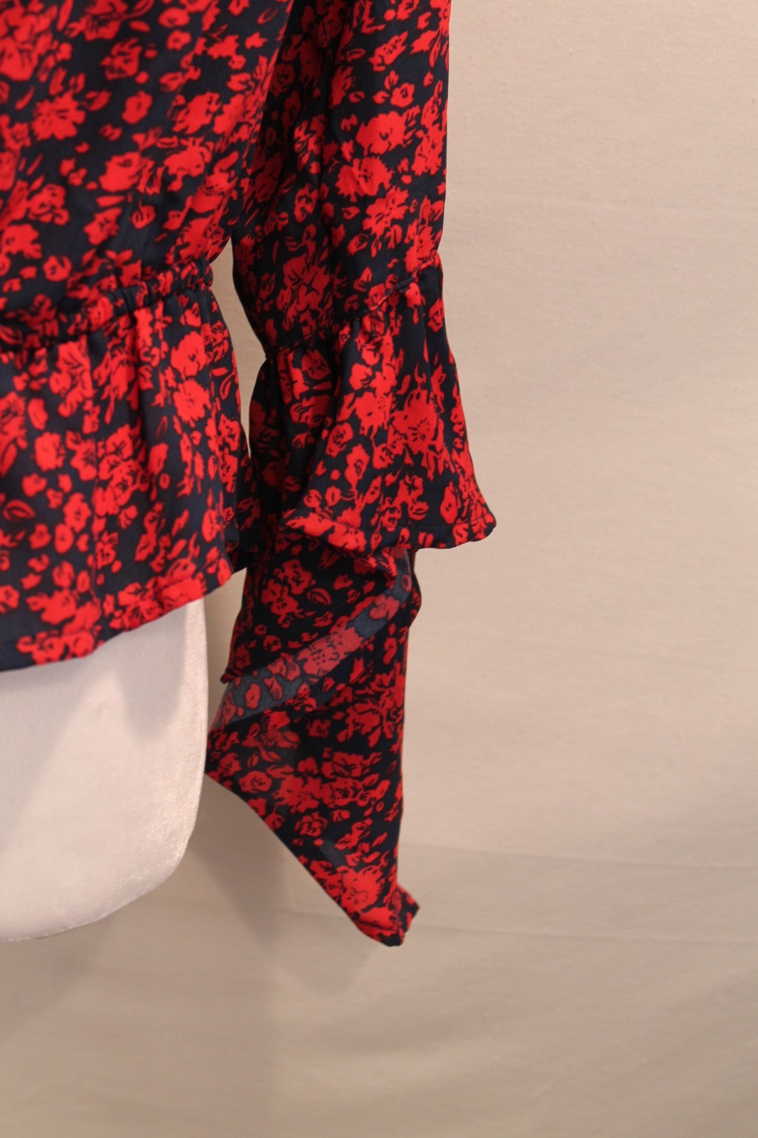 Express Off the Shoulders Top Womens size L Red Blue Floral Long Flare Sleeves