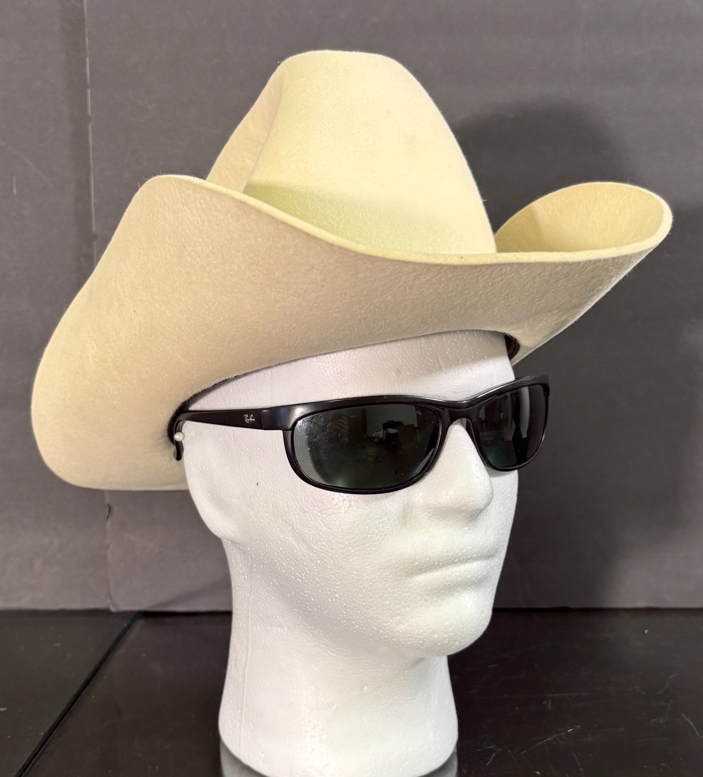 Vtg Bailey 25X Beaver 6 7/8 Quarter Horse Cowboy Hat 3-1/2″ Brim Feather White