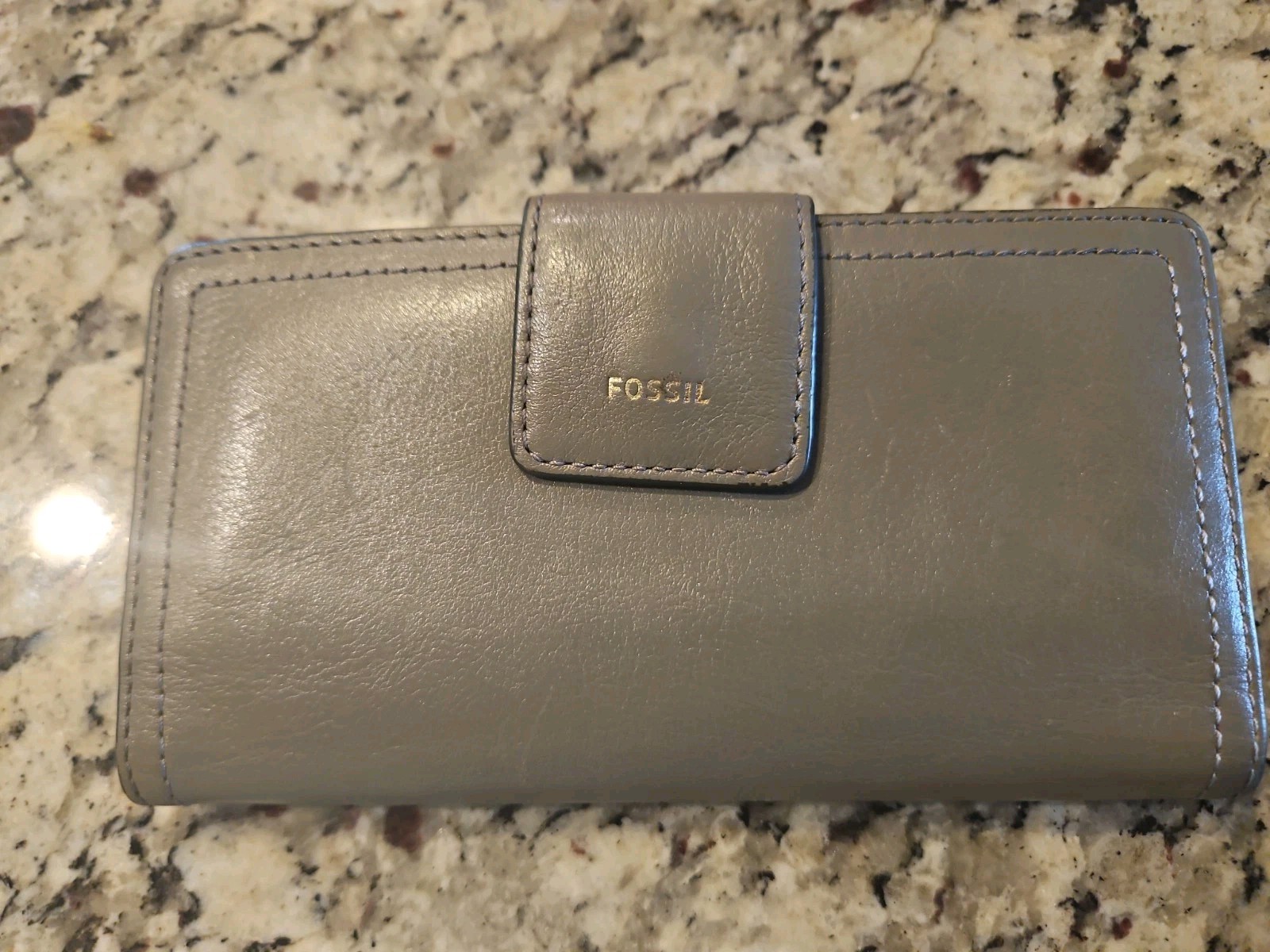 Fossil Gray Leather Bifold Wallet Clutch Card Organizer & Zip Pocket 4” x 6.75”