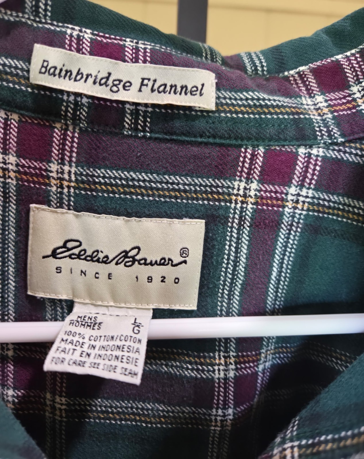 Eddie Bauer Bainbridge Flannel Men’s L Green/Purple/White Plaid Pocket Button-Up