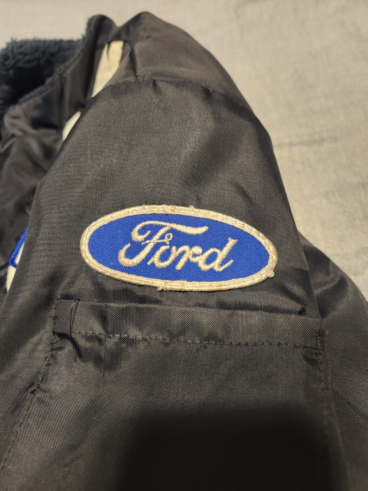 Ford Racing Jacket Black/White Stripe Embroidered Logo Lined Zip Men’s XL